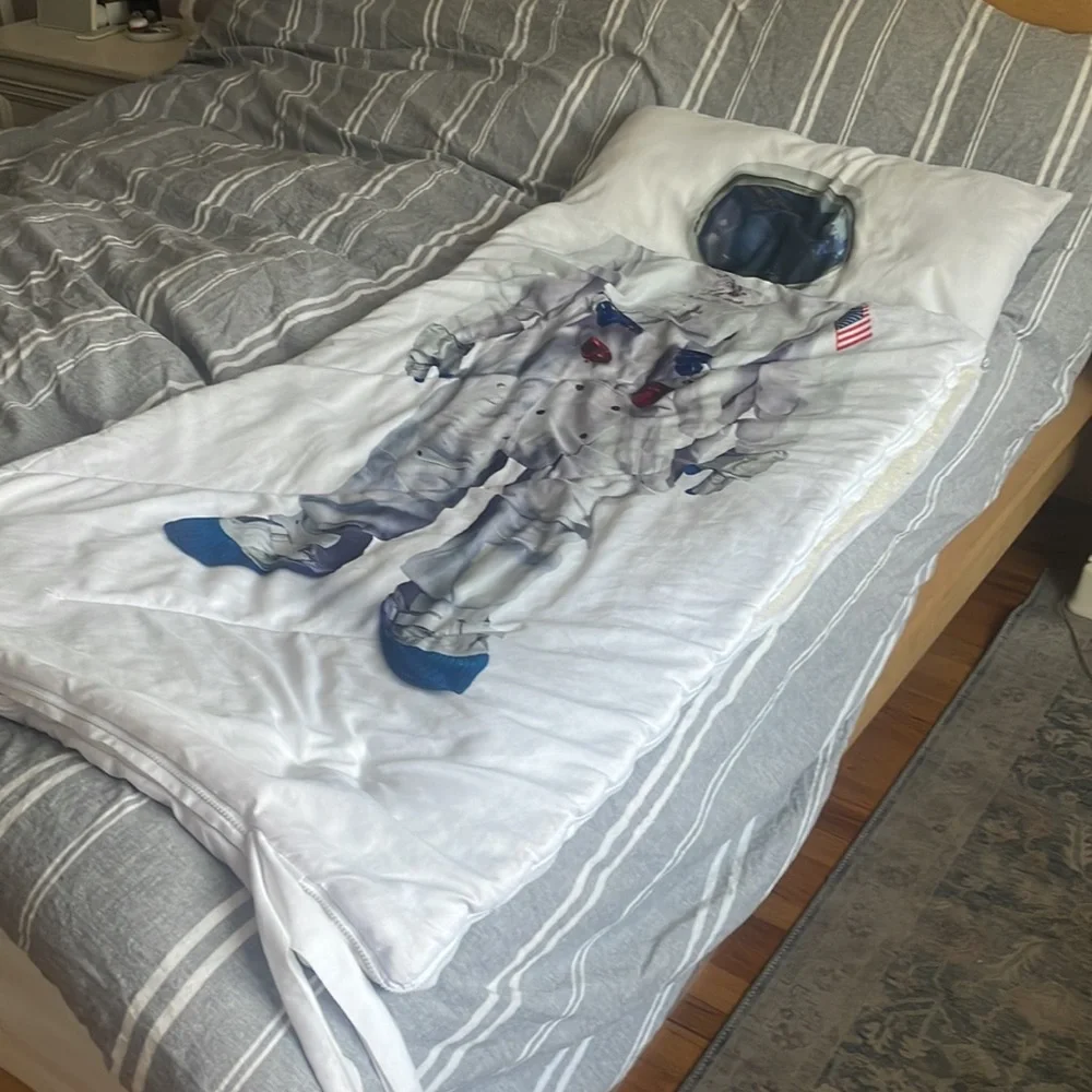Sleeping bag - Picture 3 of 8